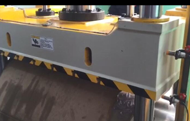 63T增速線(xiàn)軸包裝塑料盒(he)子