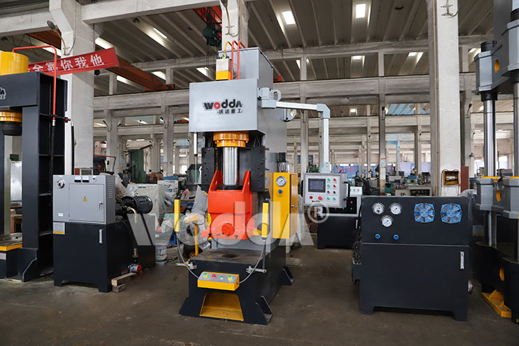 液壓沖床産品實拍