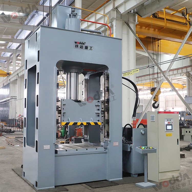 200噸框架液壓機(圖1) 200噸框架液壓機(圖1)