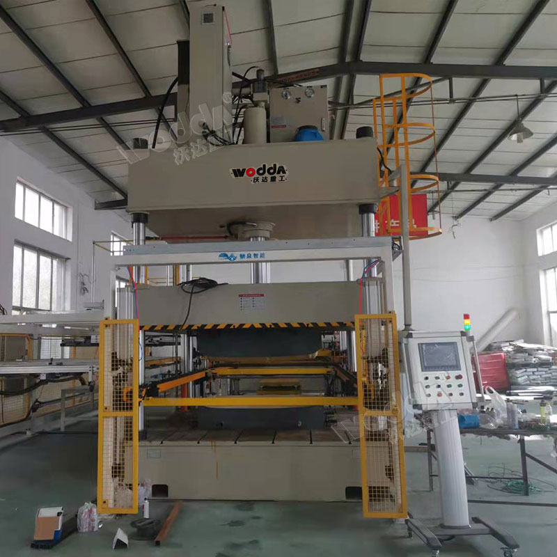 160噸汽車内飾成型液壓機 160噸汽車内飾成型液壓機