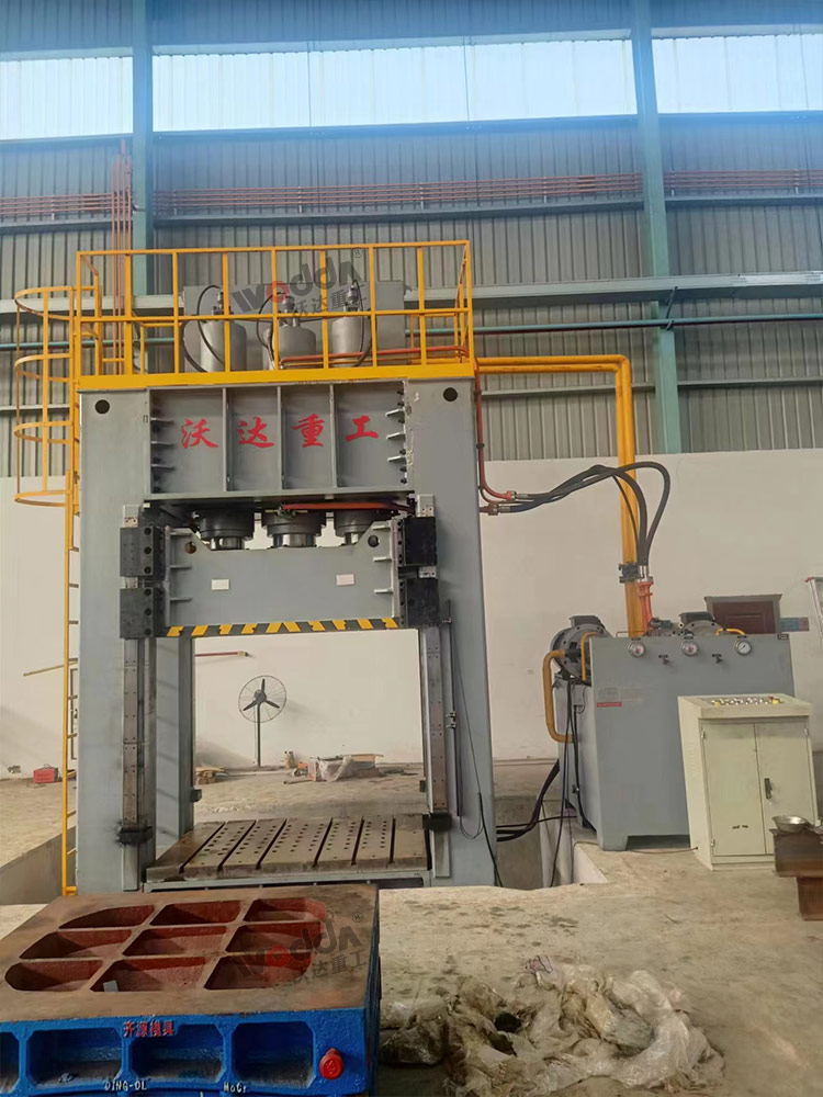 800噸框架式薄闆拉伸液壓機 800噸框架式薄闆拉伸液壓機