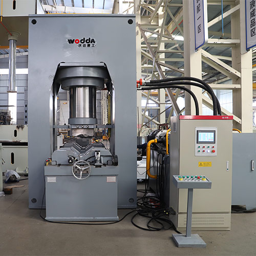 1200噸龍門式(shì)校直機