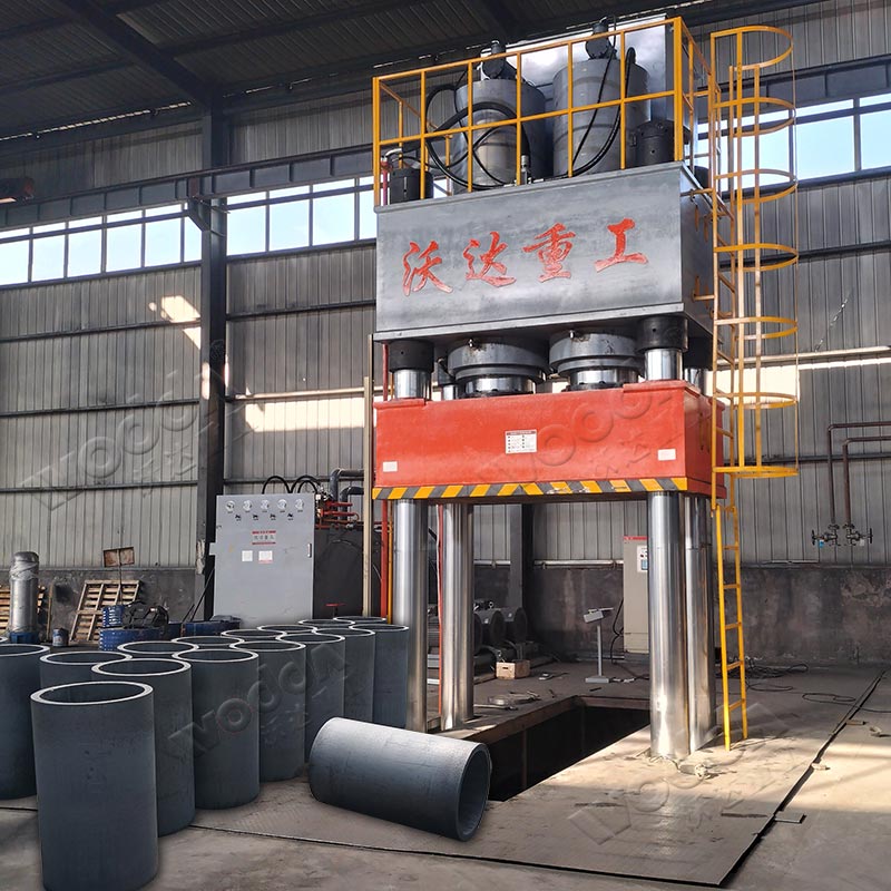 2000噸石墨坩埚成型液壓機 2000噸石墨坩埚成型液壓機